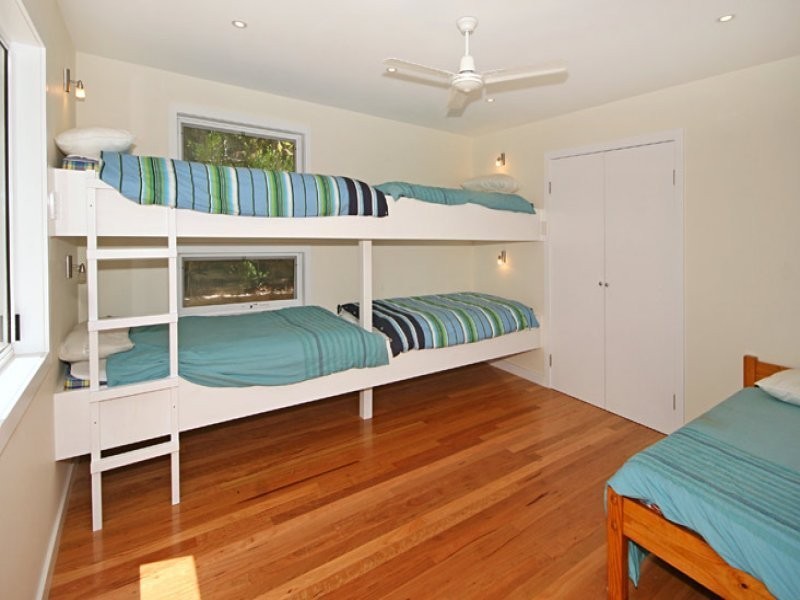 8 Tungarra Parade, Macmasters Beach NSW 2251