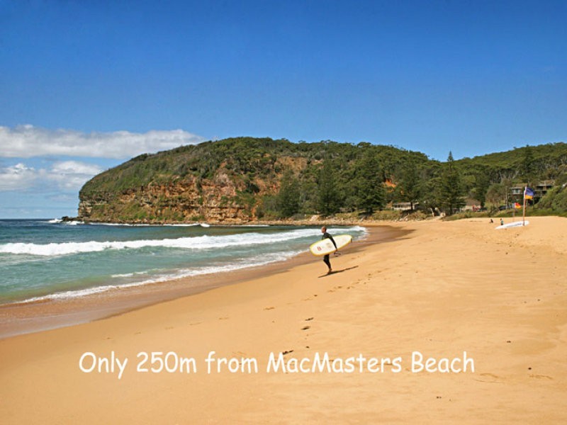 8 Tungarra Parade, Macmasters Beach NSW 2251