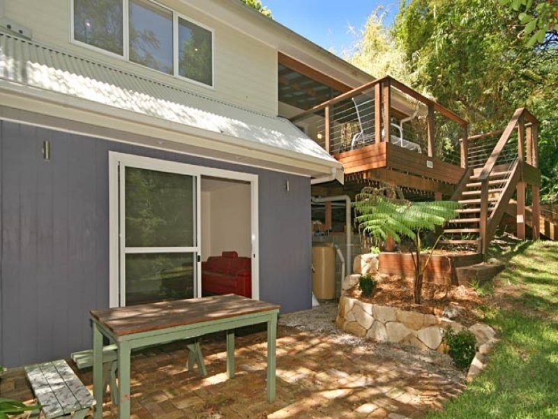 8 Tungarra Parade, Macmasters Beach NSW 2251