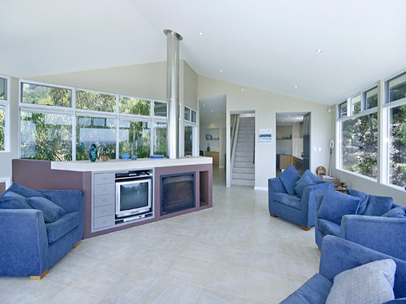 2 Anthony Crescent, Killcare NSW 2257