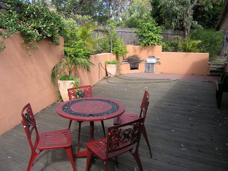 1 Wards Hill, Killcare NSW 2257