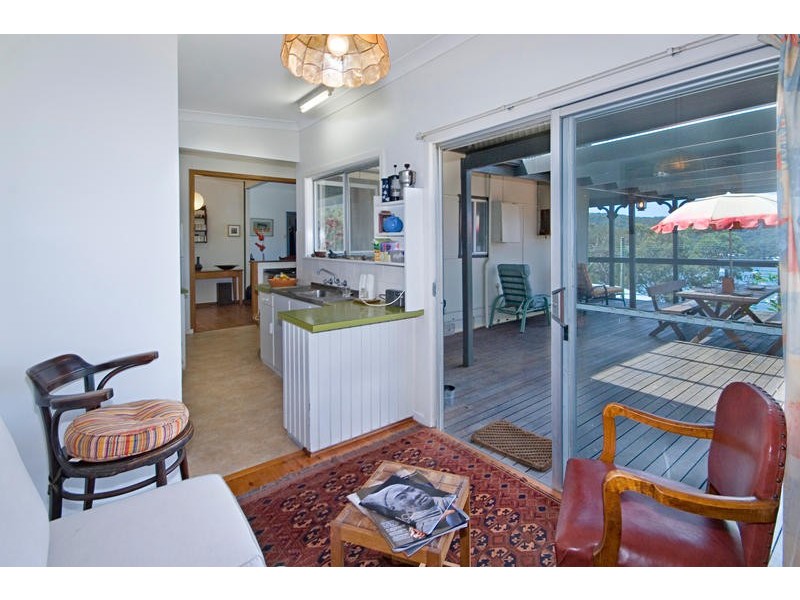 74 Heath Road, Hardys Bay NSW 2257
