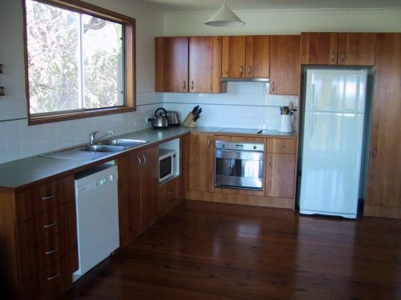 37  Beachview Esplanade, Macmasters Beach NSW 2251