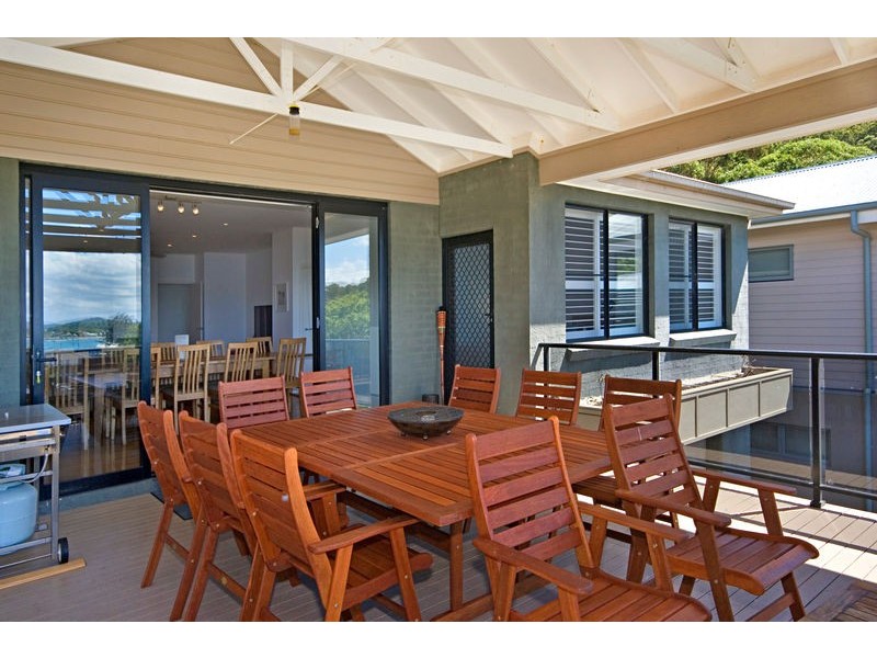 9 Venice Road, Pretty Beach NSW 2257