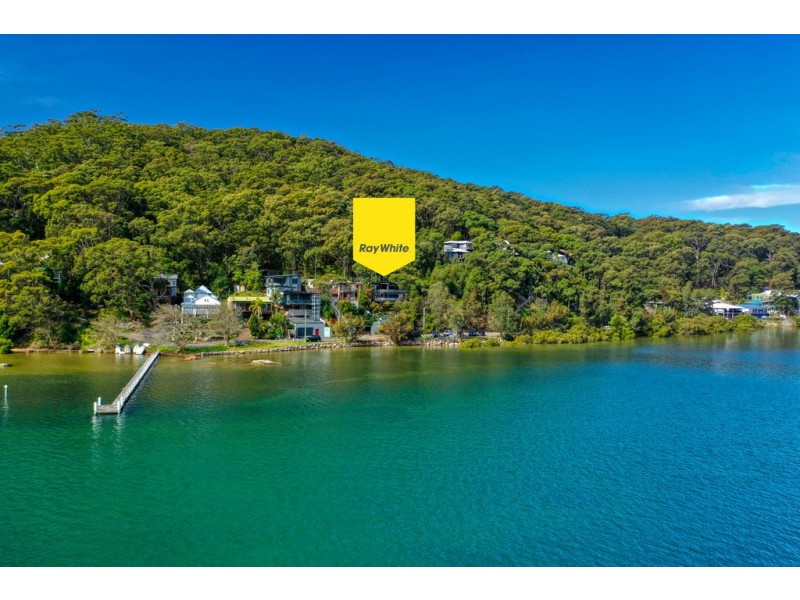 13 Hardys Bay Pde, Killcare NSW 2257