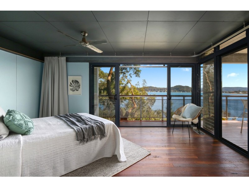 13 Hardys Bay Pde, Killcare NSW 2257