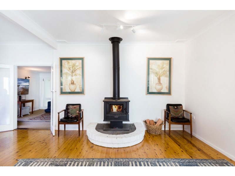 12 Maitland Bay Drive, Killcare Heights NSW 2257