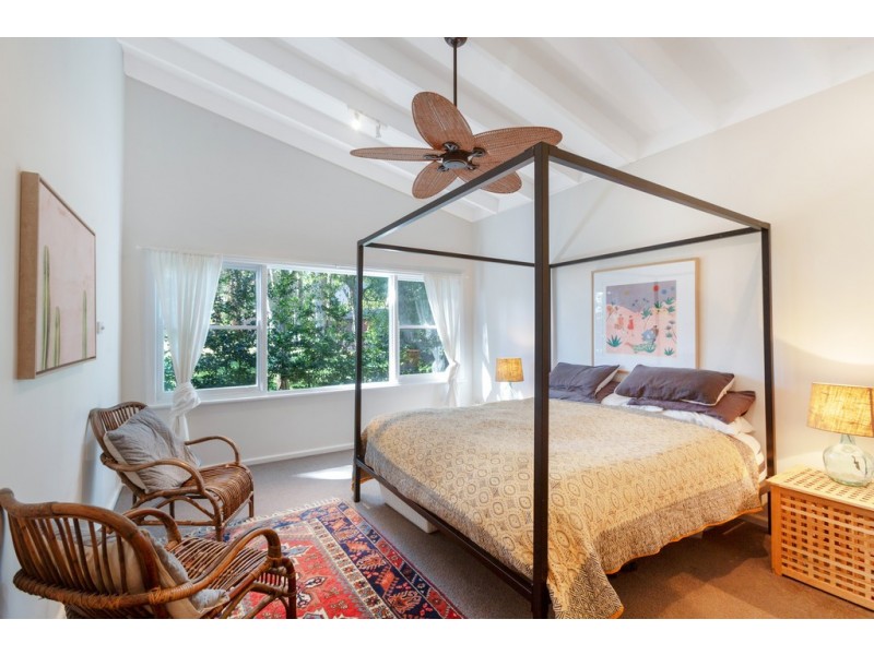 12 Maitland Bay Drive, Killcare Heights NSW 2257