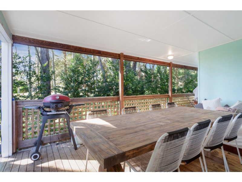 12 Maitland Bay Drive, Killcare Heights NSW 2257