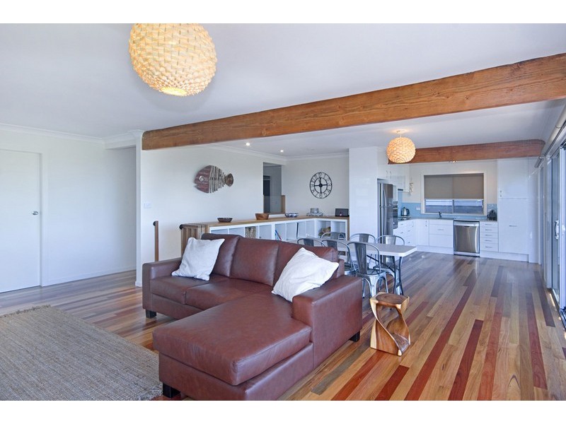 8 Grandview Cres, Killcare NSW 2257