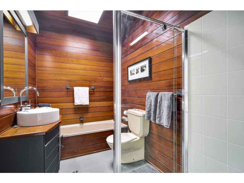 443 Ocean Beach Rd, Umina Beach NSW 2257