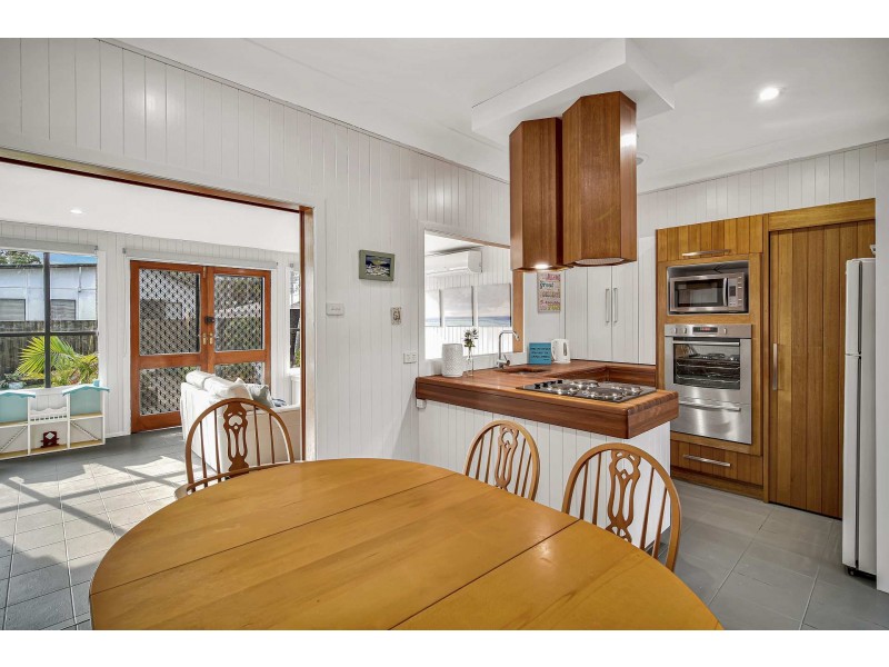 443 Ocean Beach Rd, Umina Beach NSW 2257