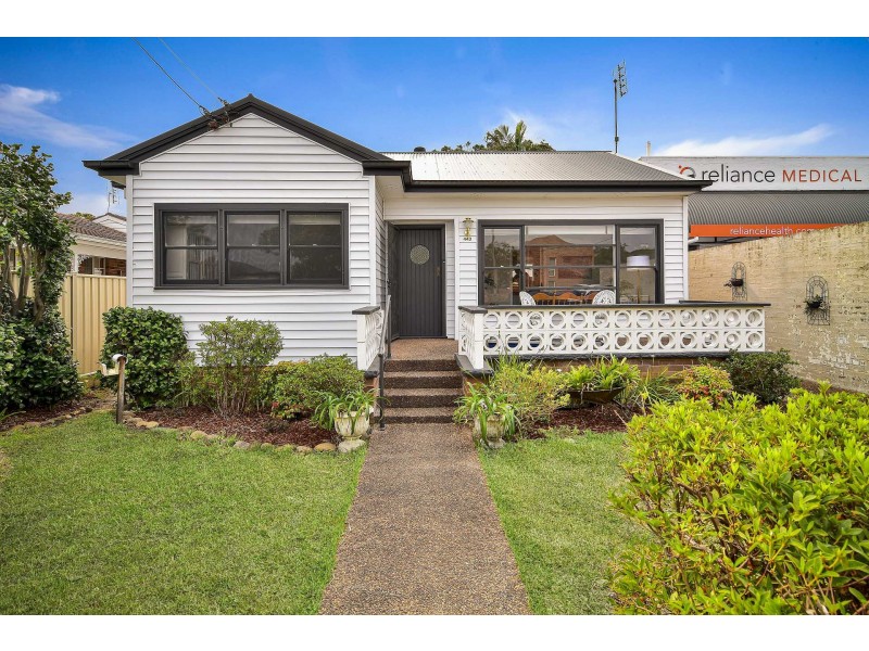 443 Ocean Beach Rd, Umina Beach NSW 2257