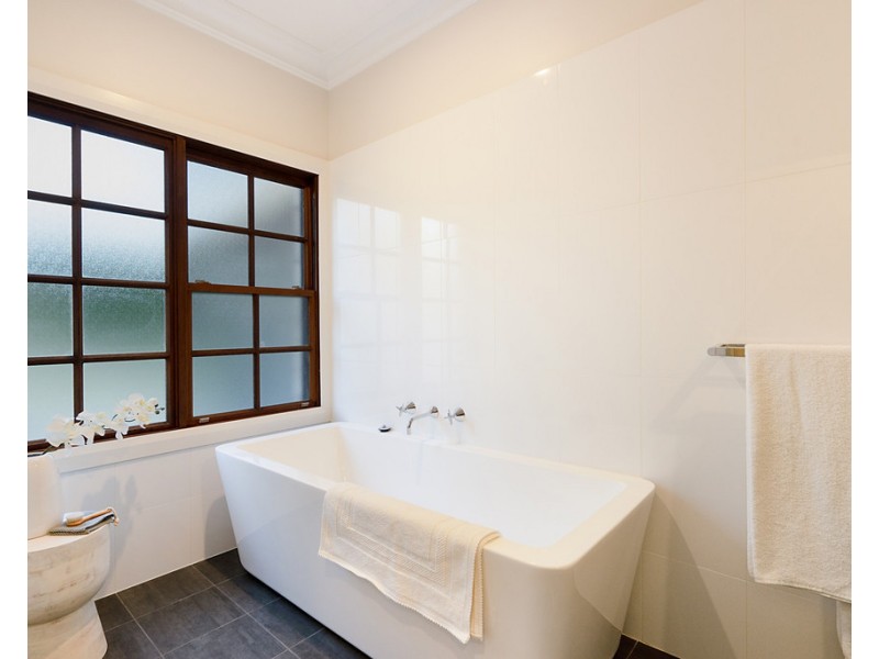 478 Empire Bay Dr, Empire Bay NSW 2257