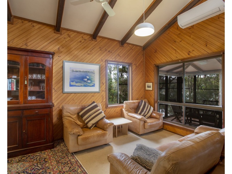 40 Hardys Bay Pde, Killcare NSW 2257