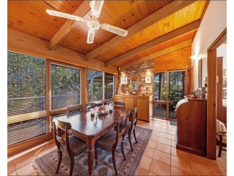 9 The Scenic Rd, Killcare Heights NSW 2257