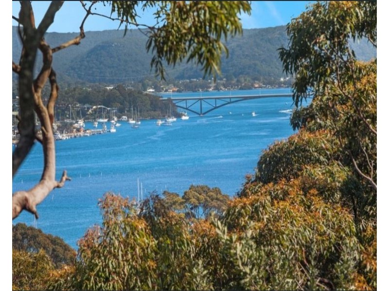 9 The Scenic Rd, Killcare Heights NSW 2257