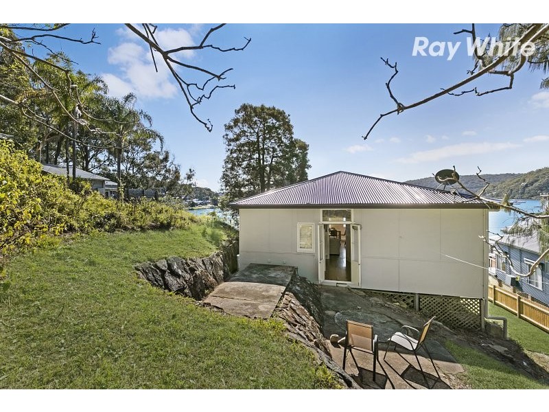90 Araluen Drive, Hardys Bay NSW 2257