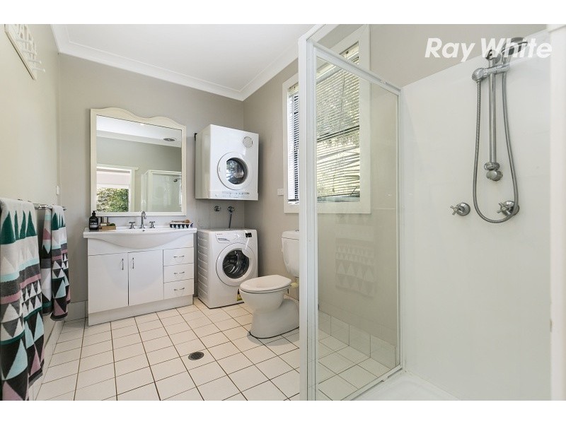 90 Araluen Drive, Hardys Bay NSW 2257