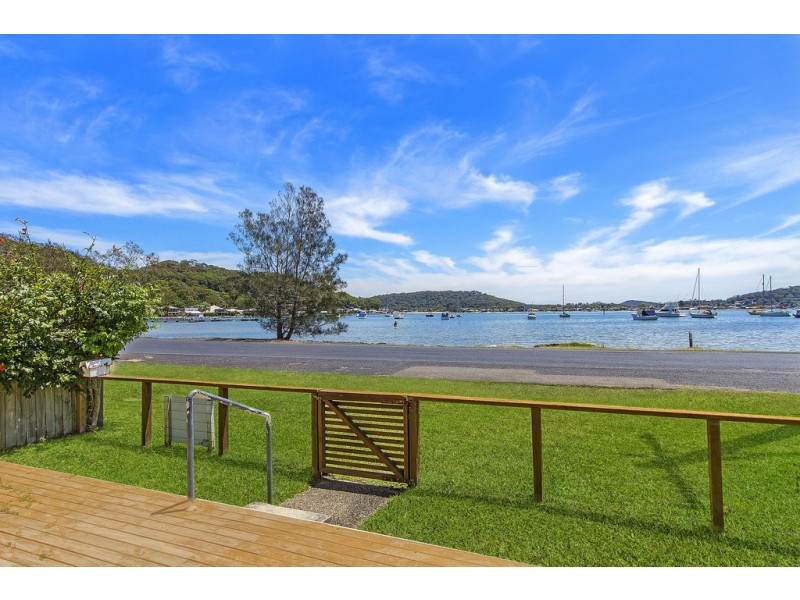 21 Pretty Beach Road, Pretty Beach NSW 2257