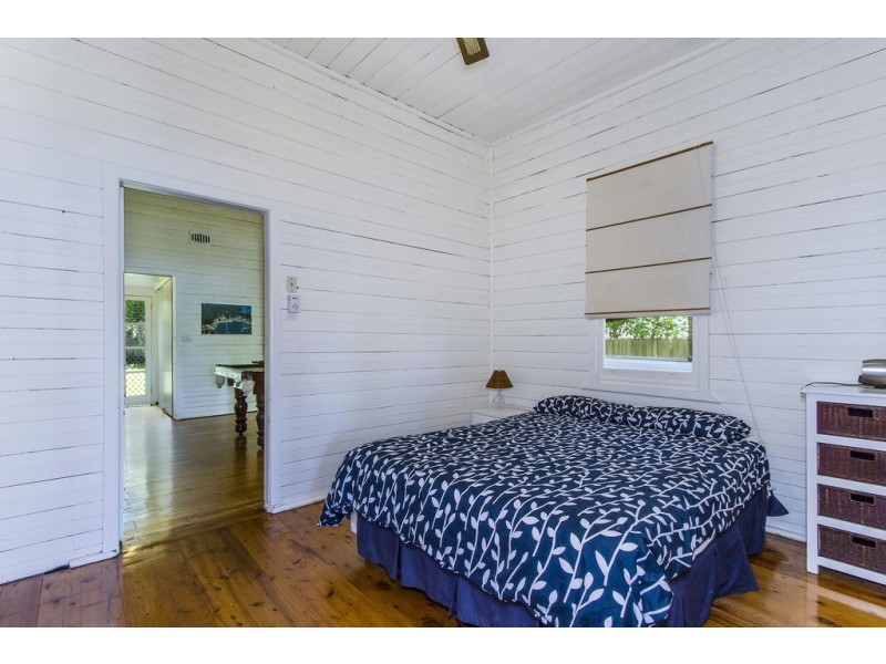 21 Pretty Beach Road, Pretty Beach NSW 2257