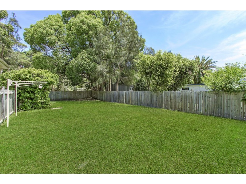 21 Pretty Beach Road, Pretty Beach NSW 2257