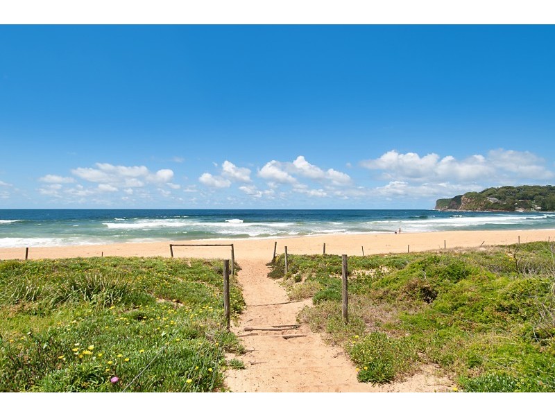 22 Ocean Street, North Avoca NSW 2260