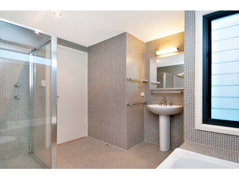 63 Heath Road, Hardys Bay NSW 2257