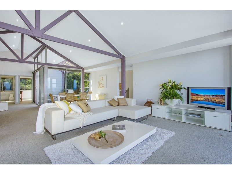 15 Jacqueline Avenue, Killcare Heights NSW 2257