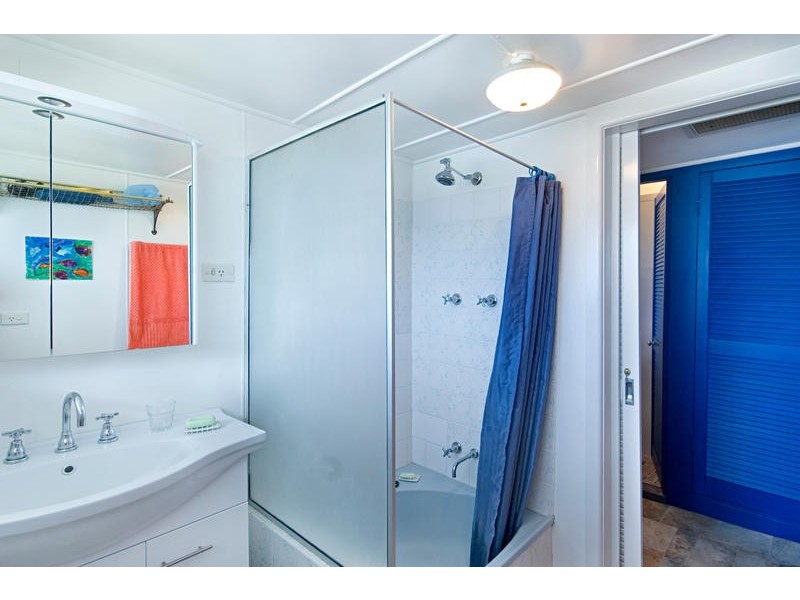 74  Heath Road, Hardys Bay NSW 2257