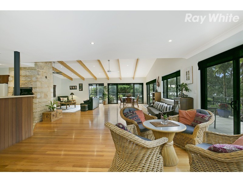 24 Heath Road, Hardys Bay NSW 2257