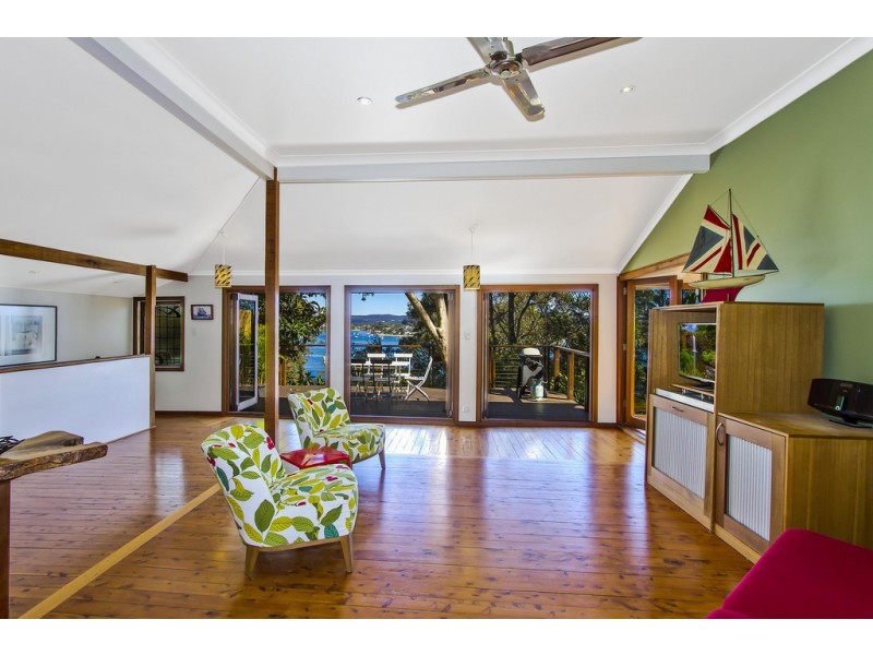 111 Heath Rd, Pretty Beach NSW 2257