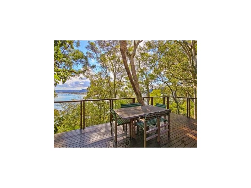 111 Heath Rd, Pretty Beach NSW 2257