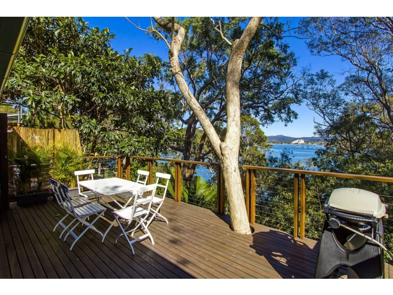 111 Heath Rd, Pretty Beach NSW 2257