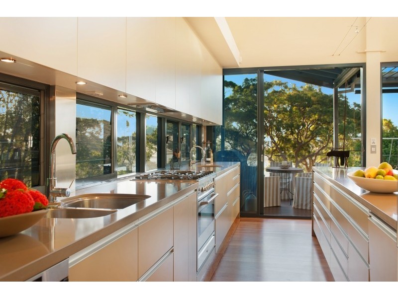 10 Wards Hill Rd, Killcare Heights NSW 2257