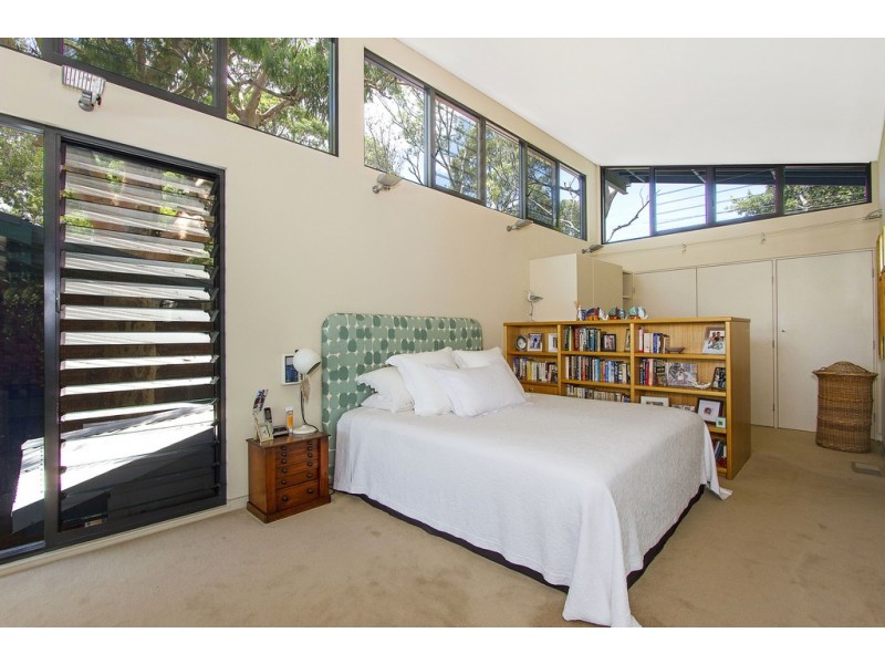 10 Wards Hill Rd, Killcare Heights NSW 2257