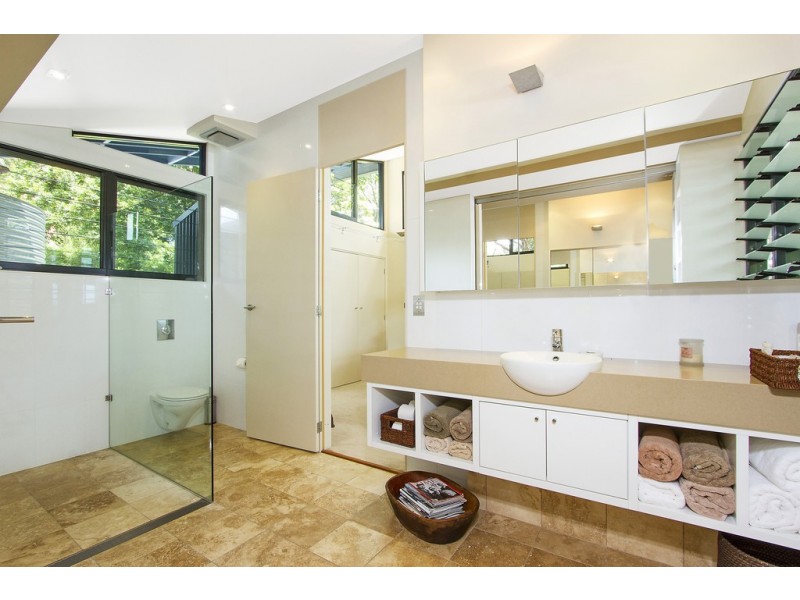 10 Wards Hill Rd, Killcare Heights NSW 2257