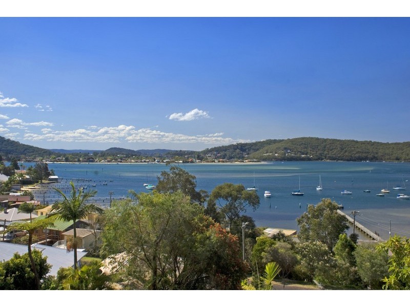 28  High View Rd, Pretty Beach NSW 2257