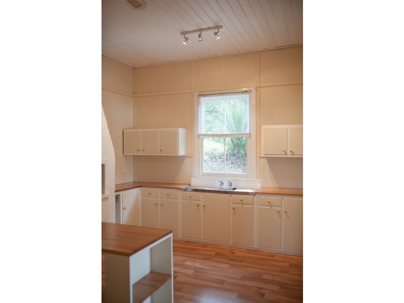 6 Otella Place, Hardys Bay NSW 2257