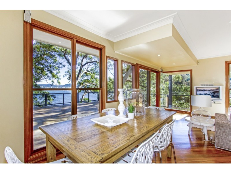 14 Araluen Dr, Killcare NSW 2257