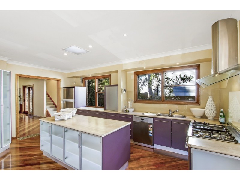 14 Araluen Dr, Killcare NSW 2257