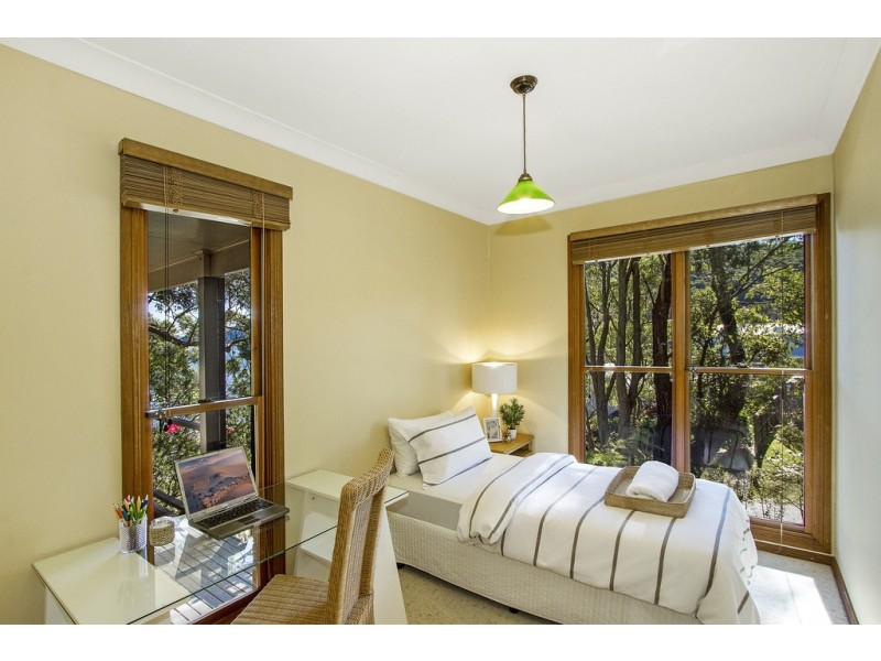 14 Araluen Dr, Killcare NSW 2257