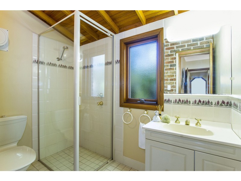 14 Araluen Dr, Killcare NSW 2257