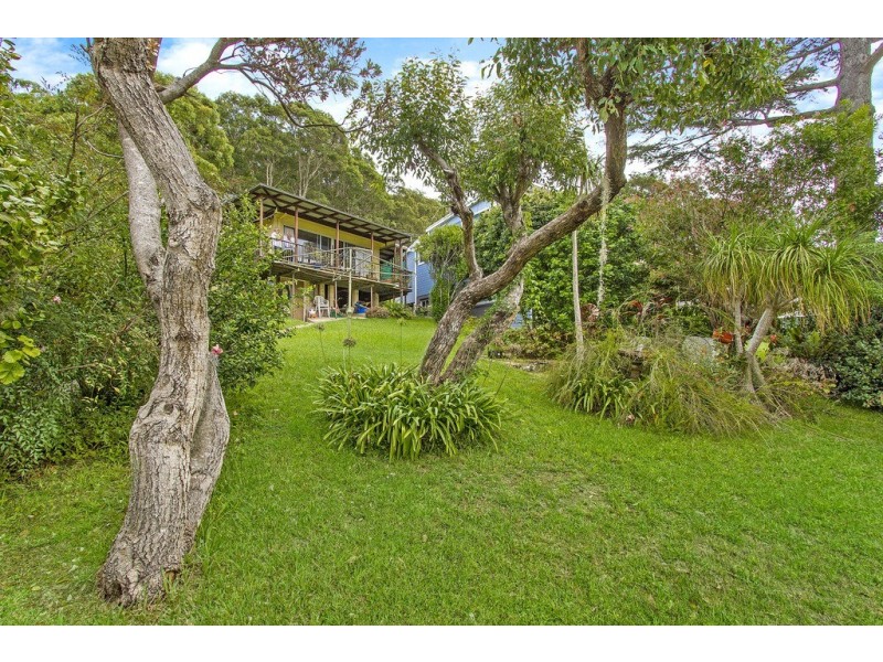 27 Heath Rd, Hardys Bay NSW 2257