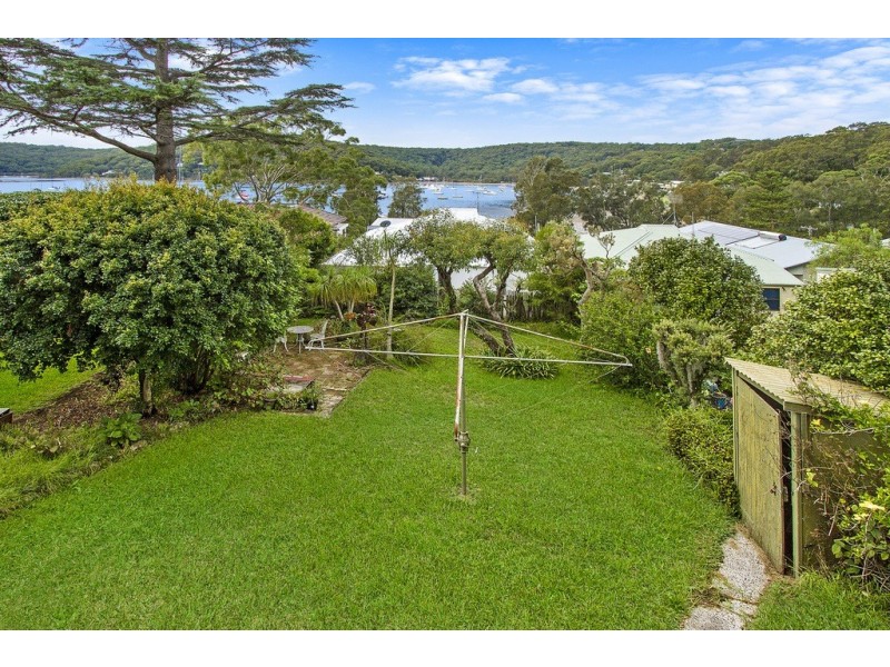 27 Heath Rd, Hardys Bay NSW 2257