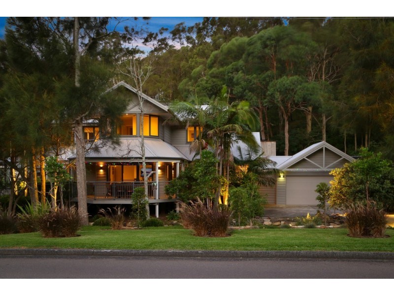 108 Araluen Dr, Hardys Bay NSW 2257