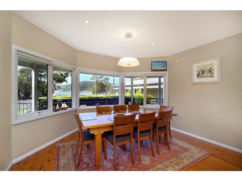108 Araluen Dr, Hardys Bay NSW 2257
