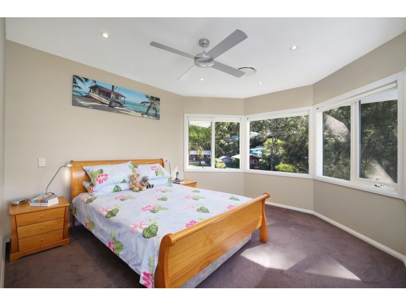 108 Araluen Dr, Hardys Bay NSW 2257