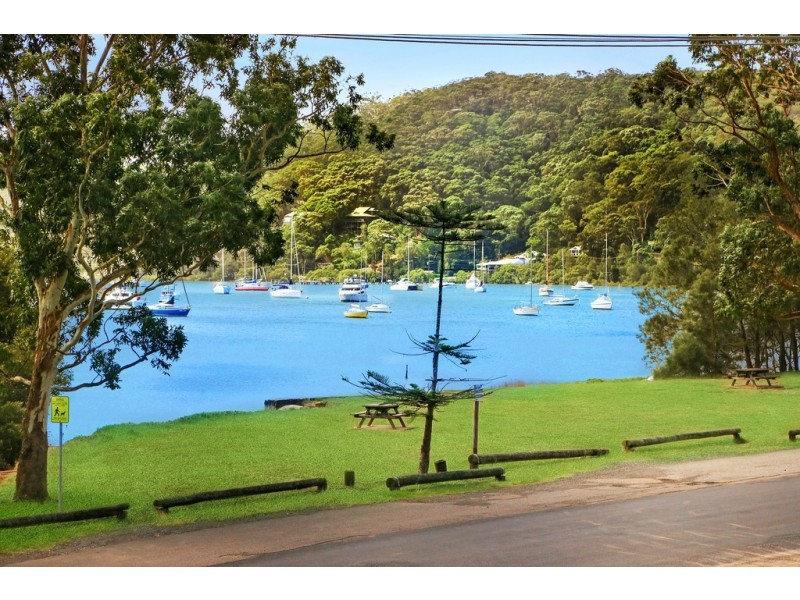 108 Araluen Dr, Hardys Bay NSW 2257