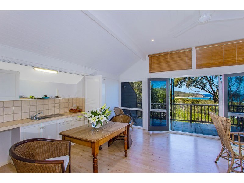 17 Grandview Crescent, Killcare NSW 2257